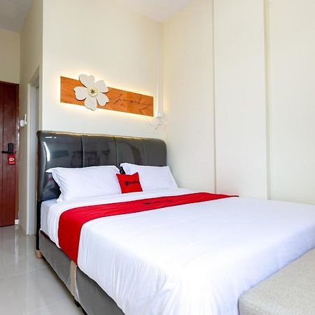 Reddoorz Plus At Komplek Abc Batu Aji Batam Kubuk Eksteriør bilde