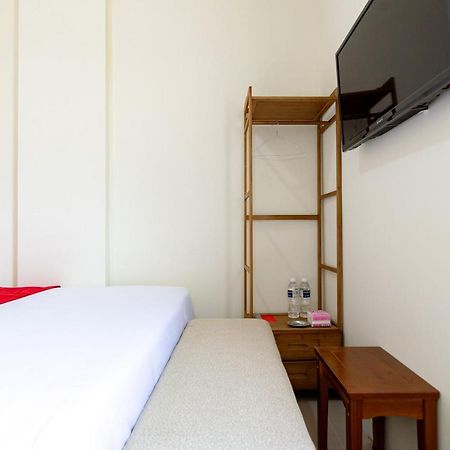 Reddoorz Plus At Komplek Abc Batu Aji Batam Kubuk Eksteriør bilde
